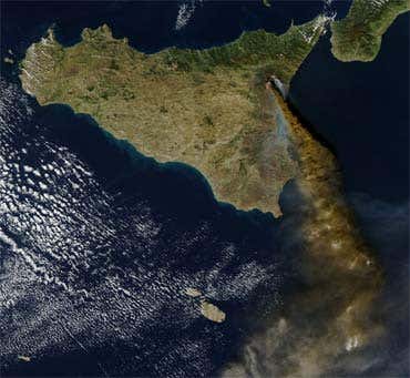 Etna's plume traced from space