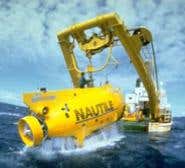 Submarine to examine sunken oil tanker