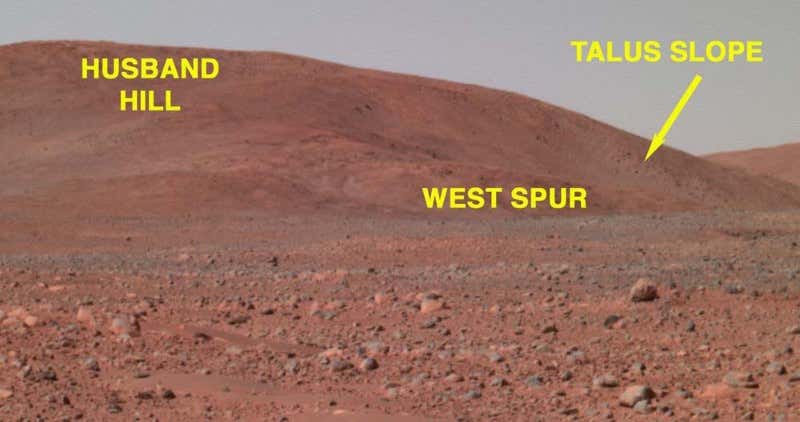 Mars rover sets eyes on long-sought hills