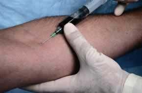 Low-dose bird flu vaccine tested on humans