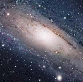 Mysterious ring of stars guards Andromeda's heart