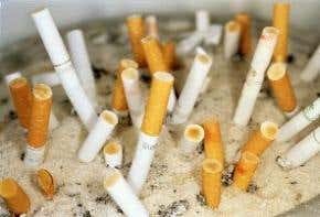 Cancer deaths fall as US smokers quit