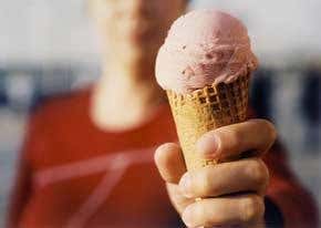 Why water freezes faster after heating