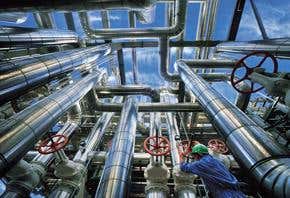 Zapped crude oil flows faster through pipes