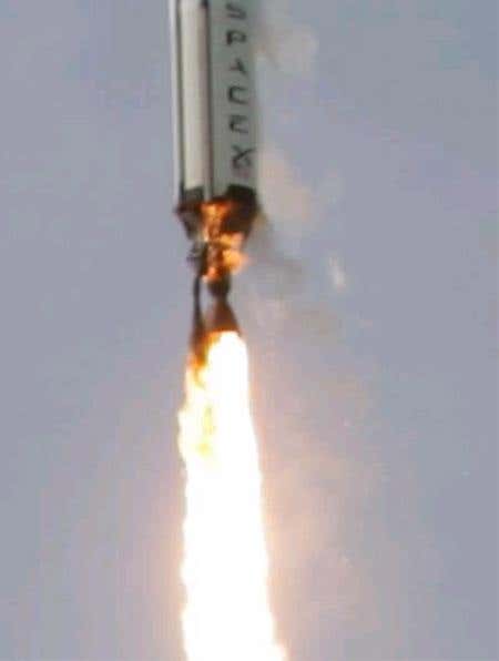 A fire, caused by a fuel leak, broke out at the top of the main engine, ending Falcon 1's maiden flight