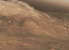 New 3D 'flyovers' let viewers swoop down on Mars