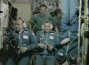 Fifth paying tourist docks with space station