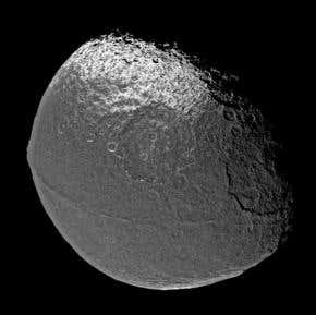 Early roasting gave Saturn's walnut moon its shape