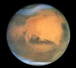 Tiny asteroid 'groupie' found trailing after Mars