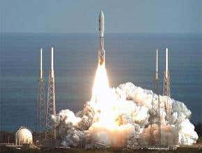 No major hurdles to upgrade Atlas V rockets for people