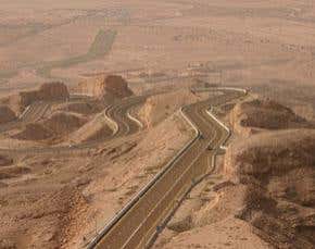 First zero-carbon city to rise out of the desert