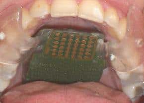 Tongue 'display' helps you keep your balance