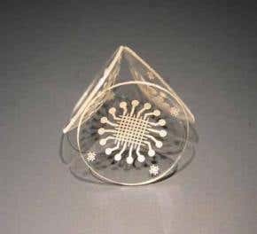 Smart contact lens feels the pressure of glaucoma