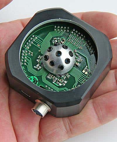 Software combines the images from the individual lenses to produce a field of view covering 120°