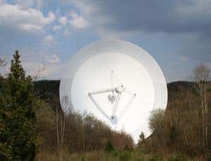 'Megamaser' is most distant sign of cosmic water