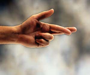 Tactile illusions 1: The Aristotle illusion