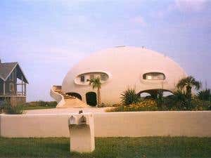 Future-proof homes for a warmer world