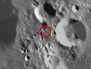 Japanese probe set to crash into moon