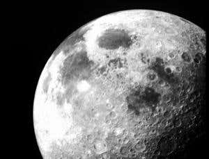 Comets, not asteroids, to blame for moon's scarred face