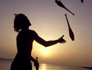 Learning to juggle grows brain networks for good