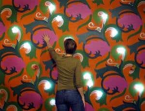 Living wallpaper that devices can relate to