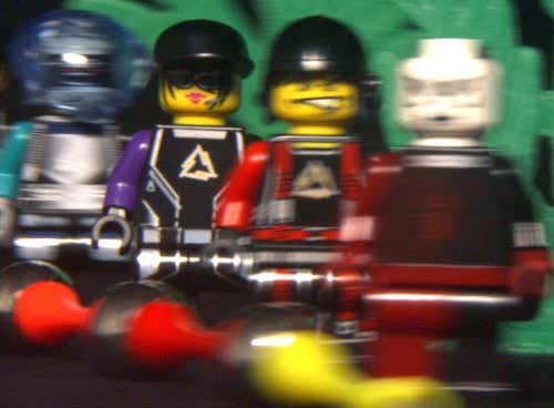 Using small motors to move the lens and camera sensor a pleasent blur can be created