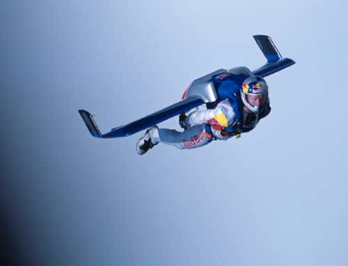 Baumgartner BASE jumps from Calais, France