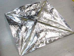 Nanosatellite sets sail to tackle space junk