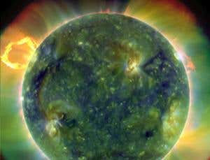 'Rings of fire' erupt from sun in NASA probe's first videos