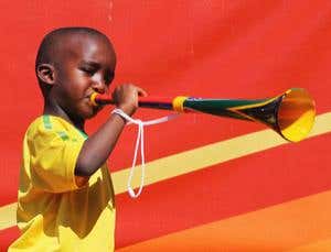 What makes the sound of vuvuzelas so annoying?