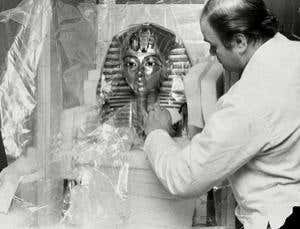 Tutankhamen 'killed by sickle-cell disease'