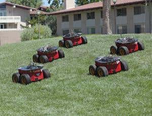 Team-working robots huddle together to boost comms