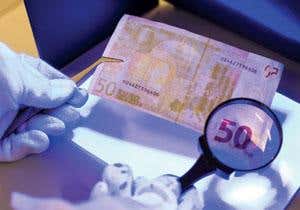 Banknotes go electric to outwit counterfeiters