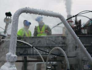 Power of cool: Liquid air to store clean energy