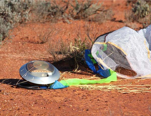 A capsule containing samples of asteroid Itokawa landed in Australia in 2010