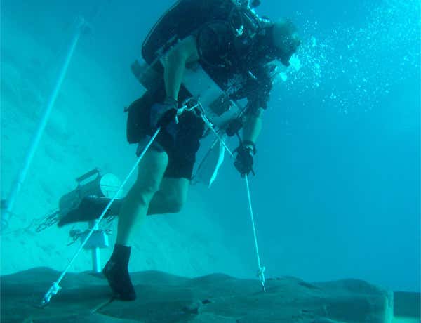Aquanauts will test how to move around an asteroid 