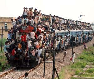 When will the 7 billionth human be born?