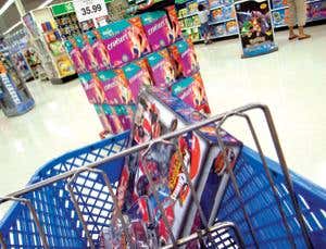 Pocket decider: How your phone shapes your choices