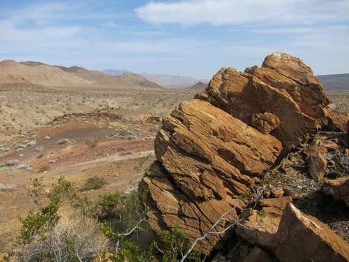 Death Valley provides rover's-eye view of Mars geology