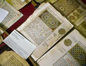 Retreating rebels burn Timbuktu's science manuscripts
