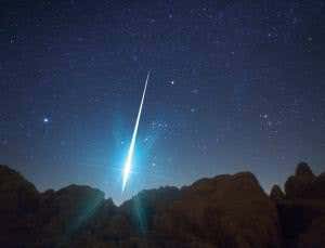 Meteorites could have been source of life's batteries