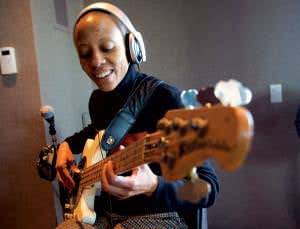 Musicians jam long-distance on superfast networks