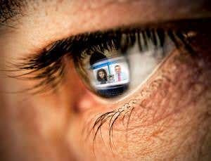 Eye-tracker lets you drag and drop files with a glance