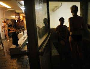 Bitcoin: Can you live on virtual money for a day?