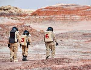 US must play nice with China to put astronauts on Mars