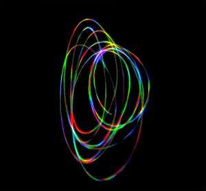 Twinkling Sirius spins its spectrum into a rainbow