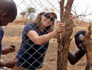 We're growing living walls to save lions