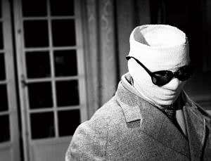 The surprising power of the unseen