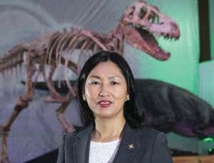 The woman who saved Mongolia's stolen dinosaurs