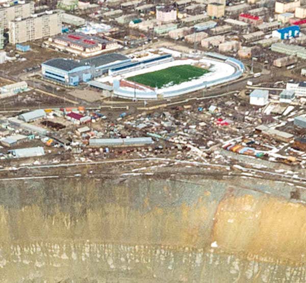 Earth's navel: Stare into an eye-wateringly big hole